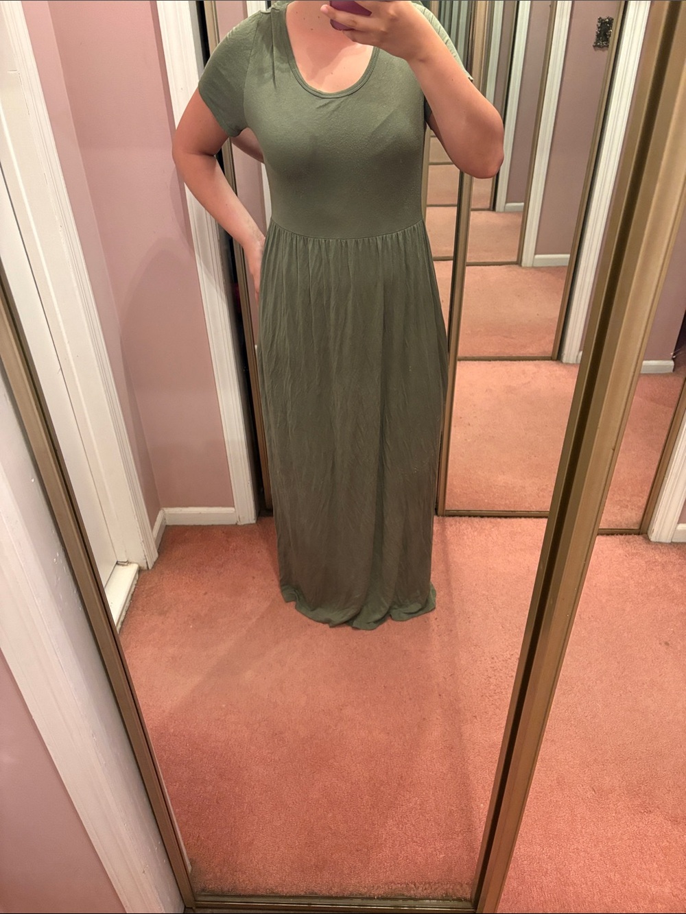 Women’s Olive Green Short-Sleeve Scoop Neck Maxi Dress - Picture 2 of 10